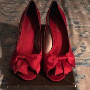 Kelly & Katie size 8 kitten heel